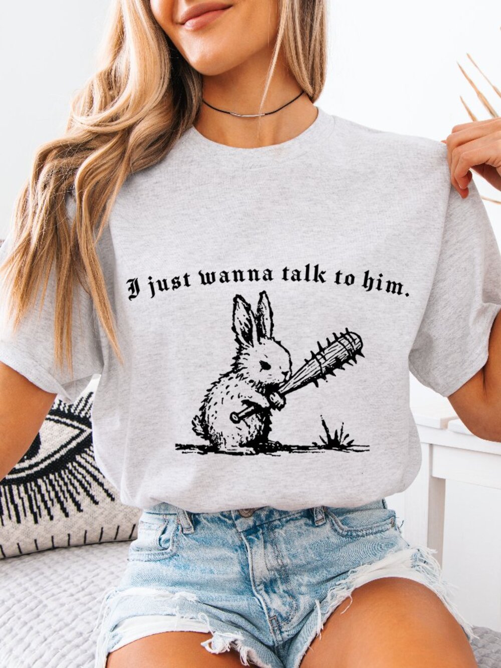Athletic Heather Gray Graphic Short-Sleeve Tee with Rabbit Illustration